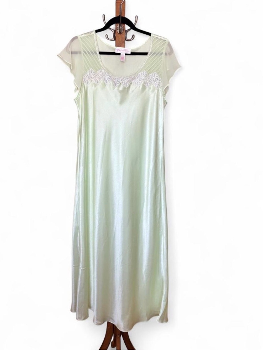 Oscar de la Renta Satin Nightgown